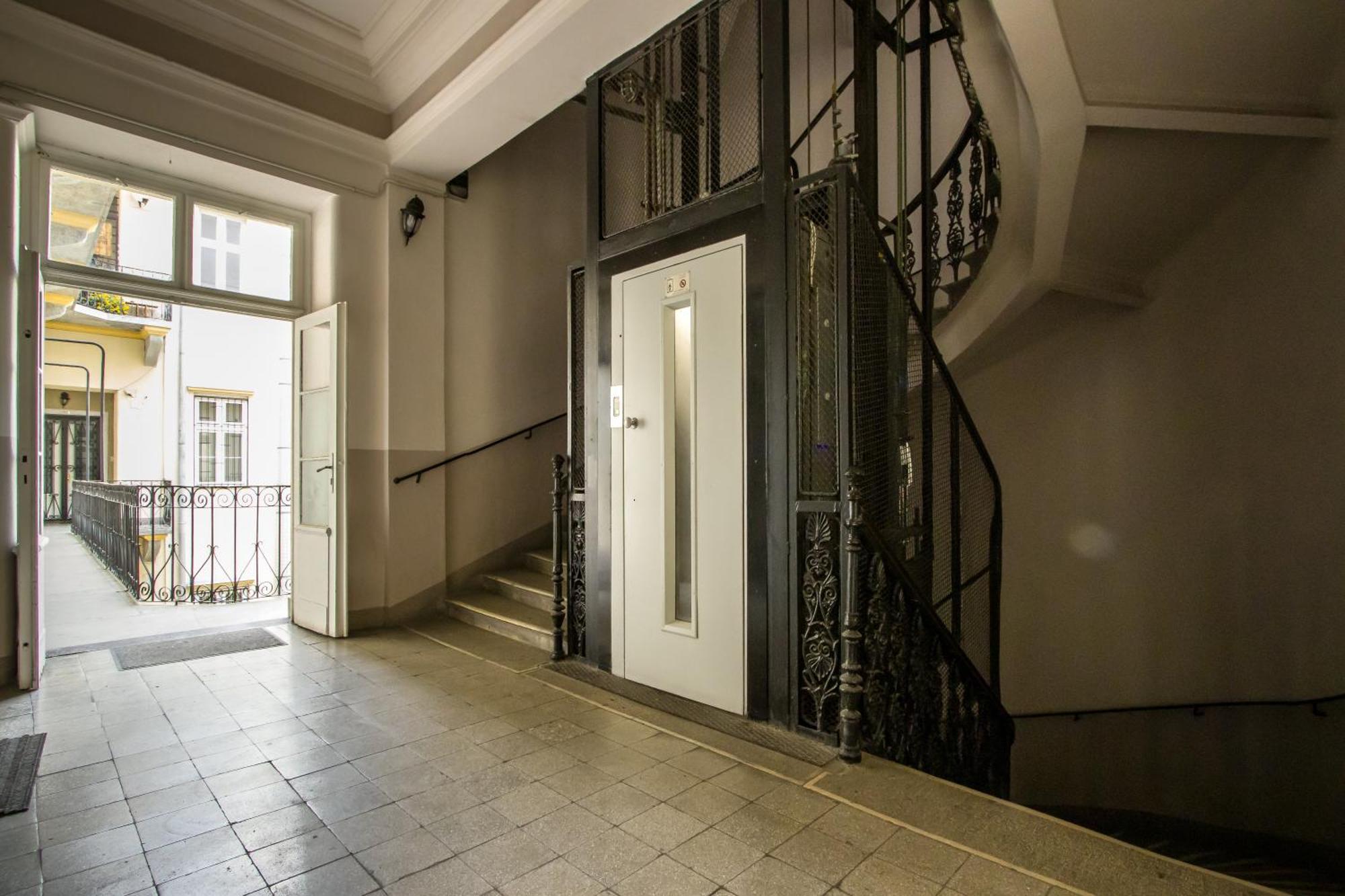 Wilson'S Oktogon Square Suite Apartment Budapesta Exterior foto