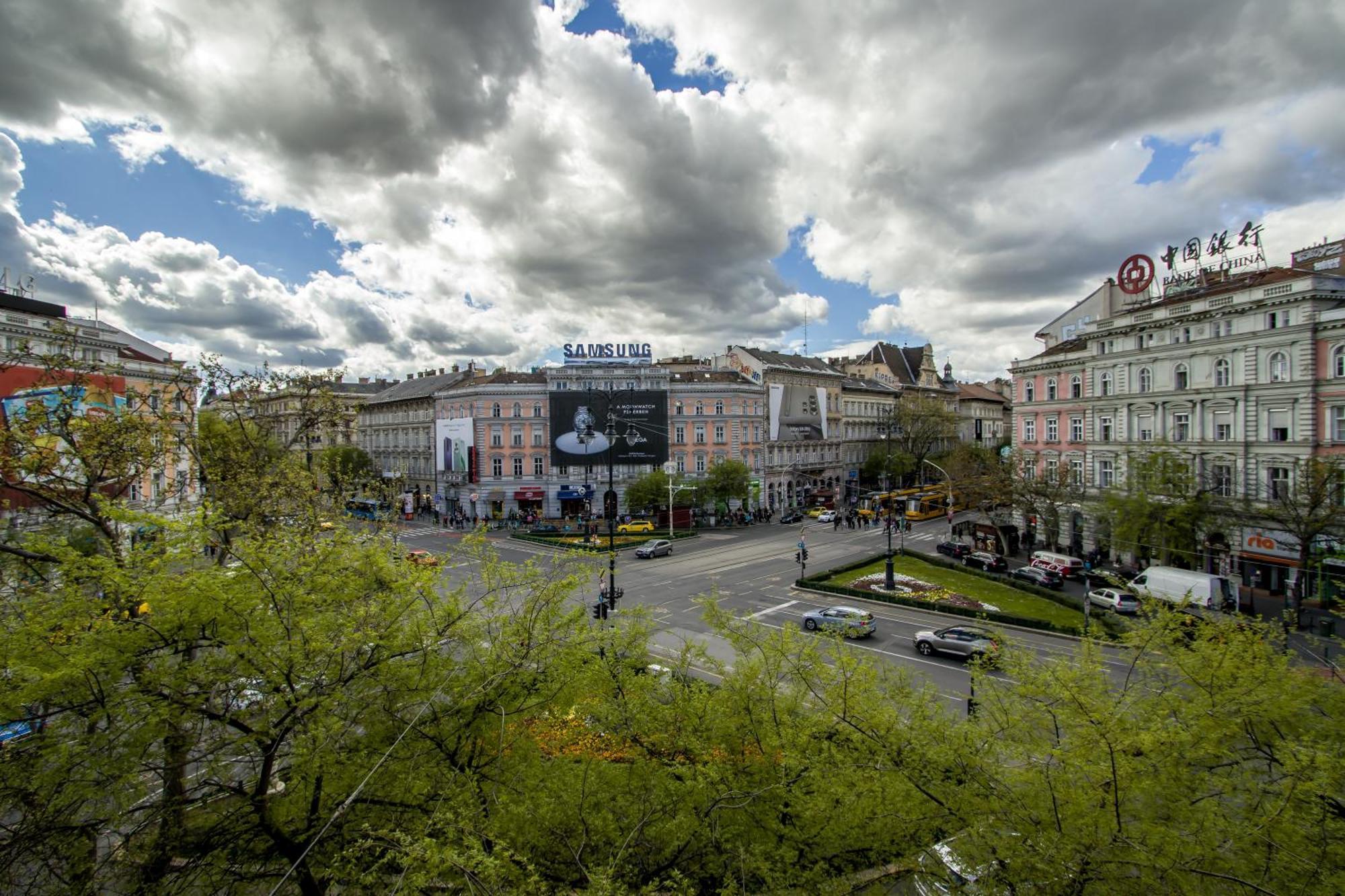 Wilson'S Oktogon Square Suite Apartment Budapesta Exterior foto