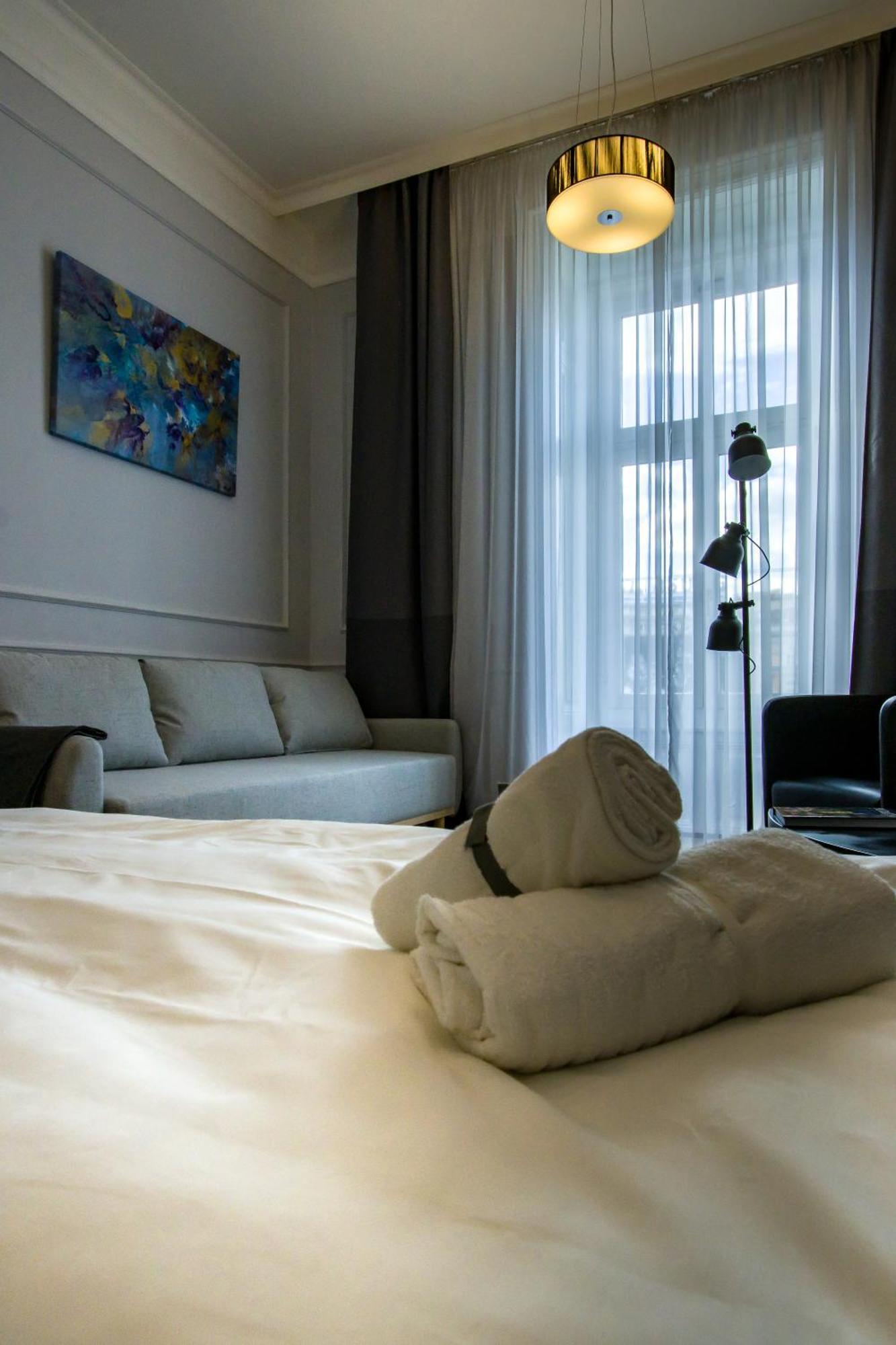 Wilson'S Oktogon Square Suite Apartment Budapesta Exterior foto