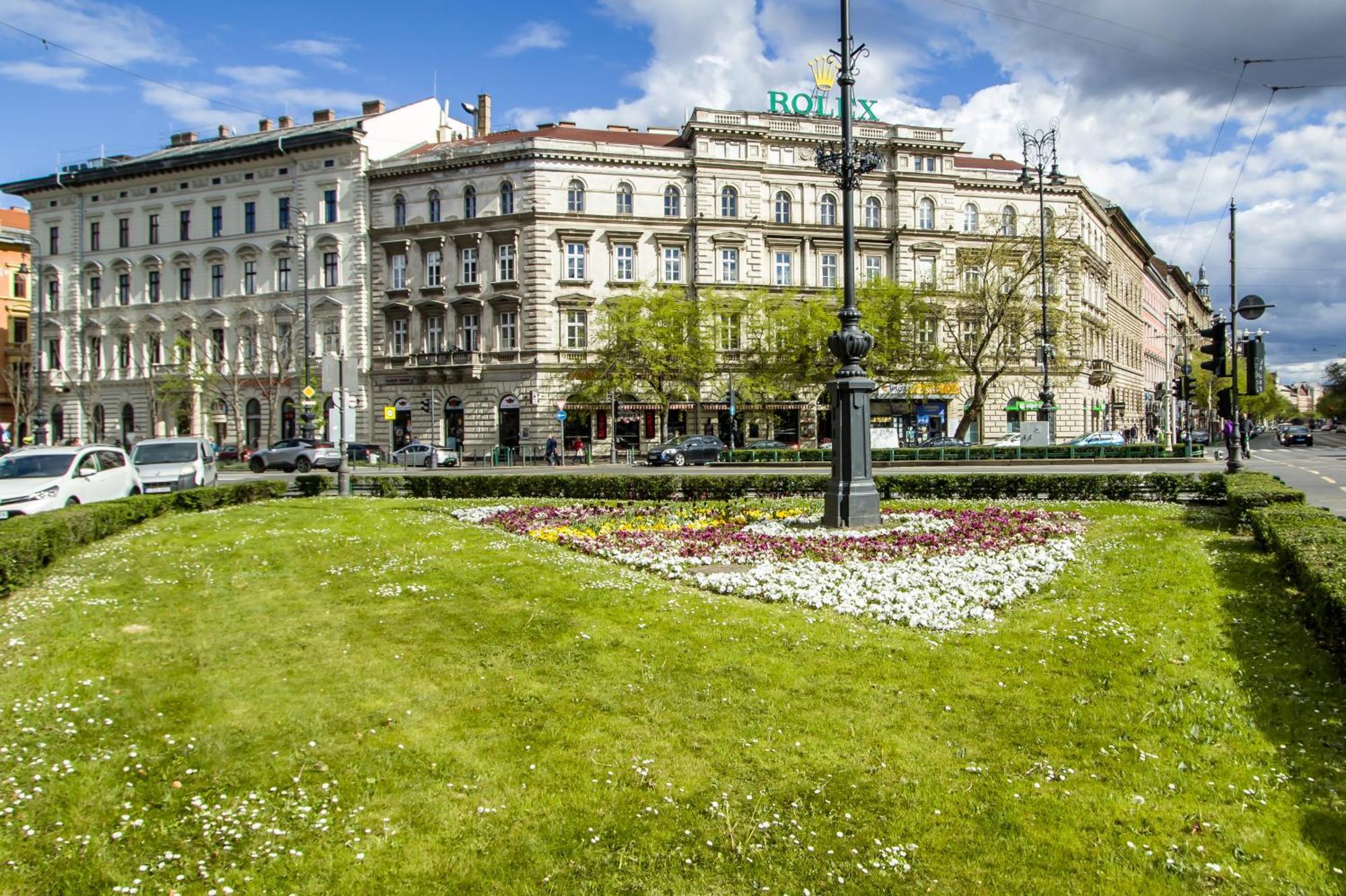 Wilson'S Oktogon Square Suite Apartment Budapesta Exterior foto